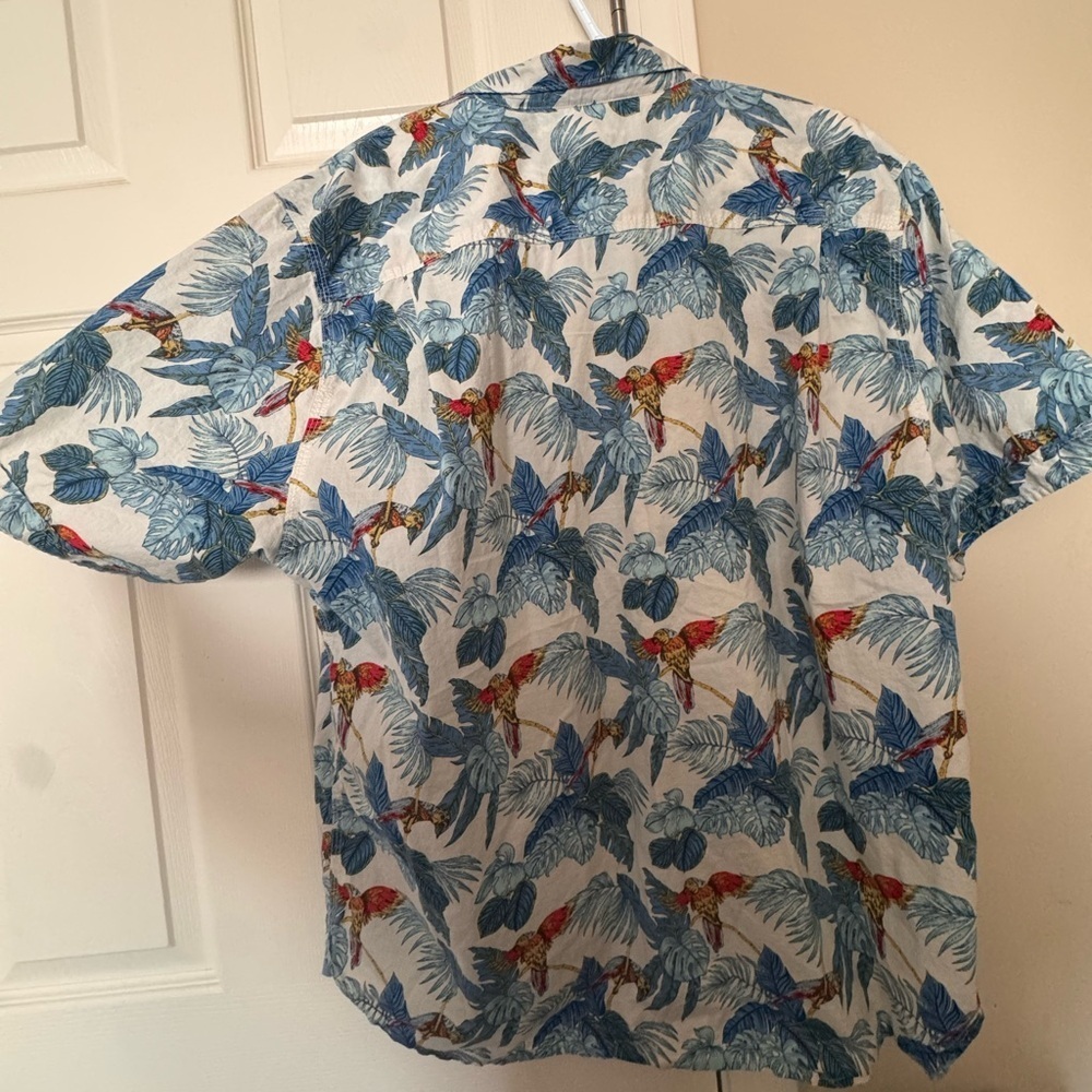 Tommy Bahama Blue and Red Parrot Print Shirt - Picture 3 of 4